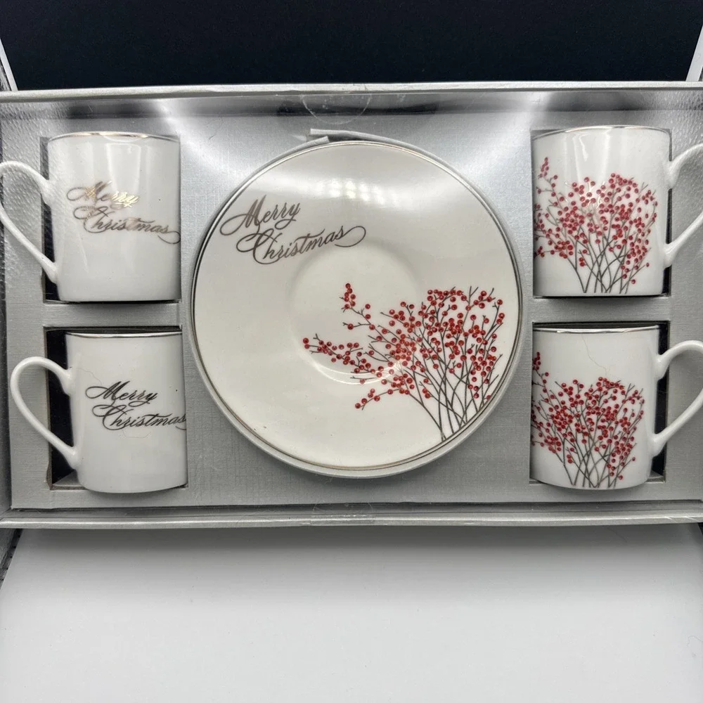 Nicole Miller Home Merry Christmas‎ Tea Set White with Red Berries